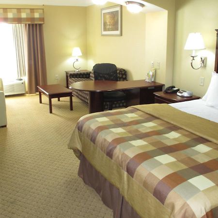 La Quinta Inn & Suites Fultondale Eksteriør billede