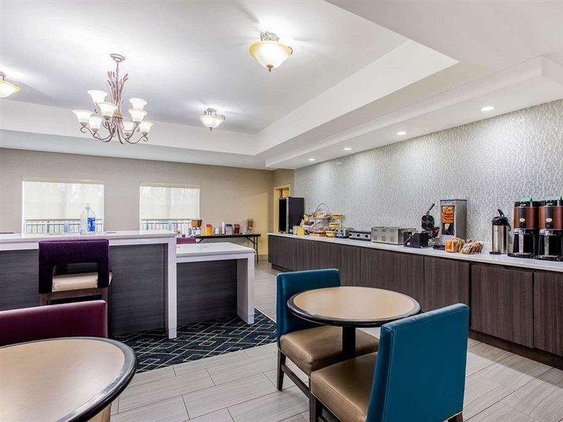 La Quinta Inn & Suites Fultondale Eksteriør billede