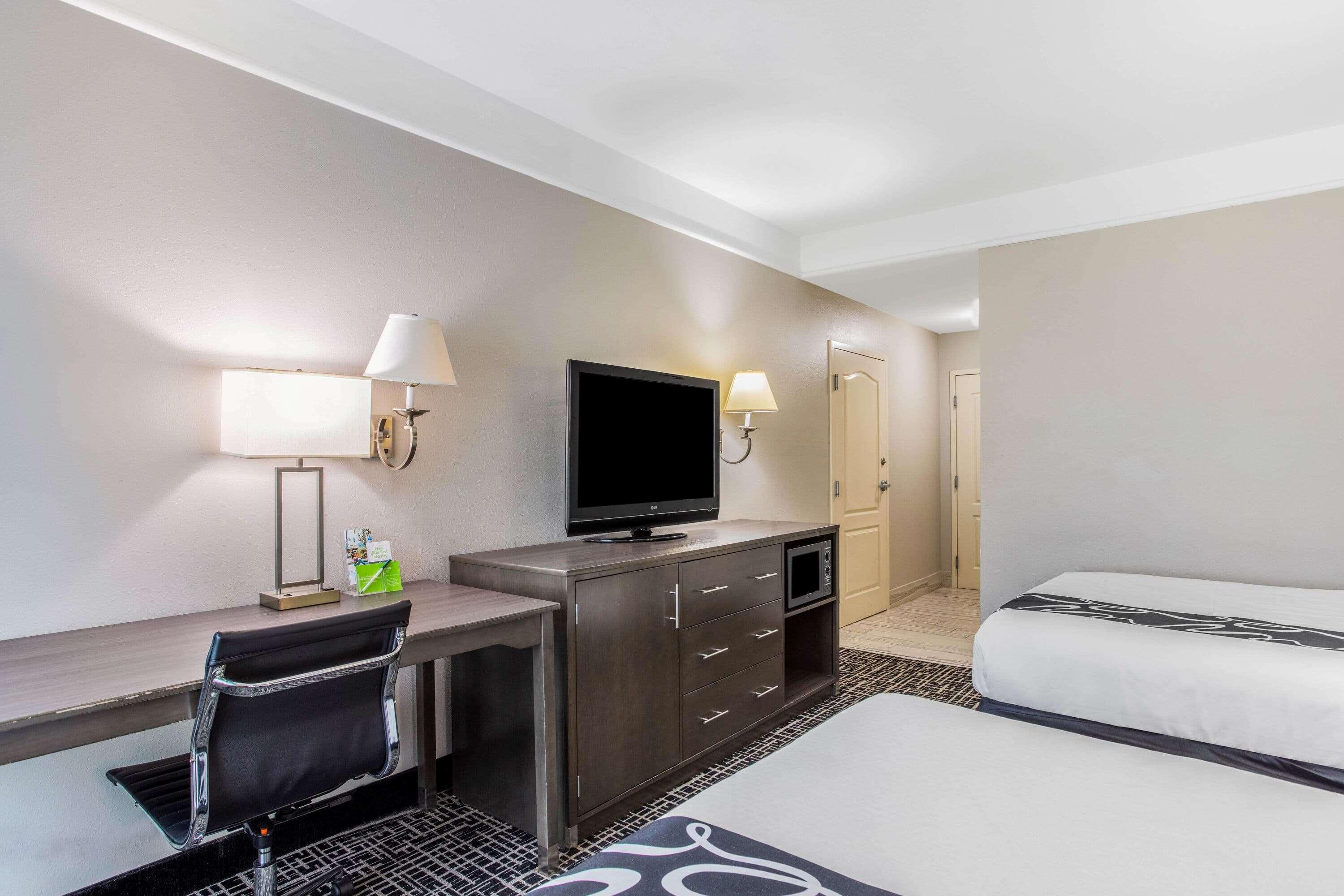 La Quinta Inn & Suites Fultondale Eksteriør billede