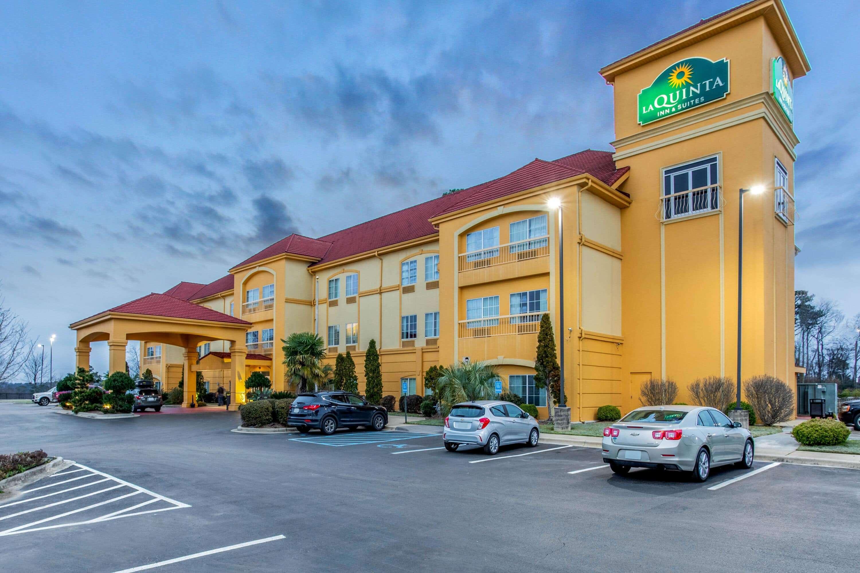 La Quinta Inn & Suites Fultondale Eksteriør billede