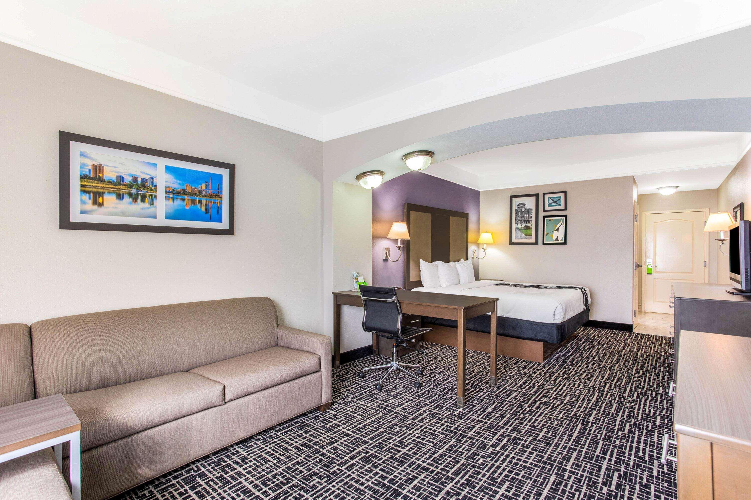 La Quinta Inn & Suites Fultondale Eksteriør billede